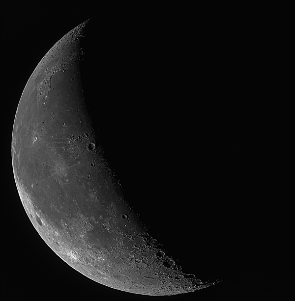 32.4% of the Moon 21.08.2022 - Astrophotography