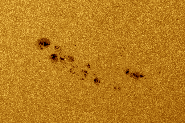 The solar photosphere in the green part of the spectrum. Sunspot region 3323. - Astrophotography