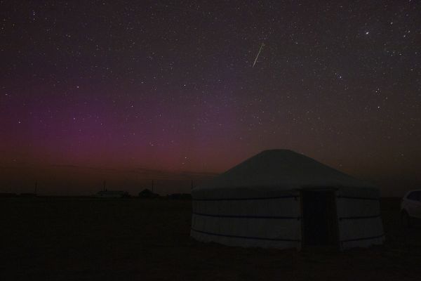 Polar lights and Meteor in Kalmykia (46') - Astrophotography