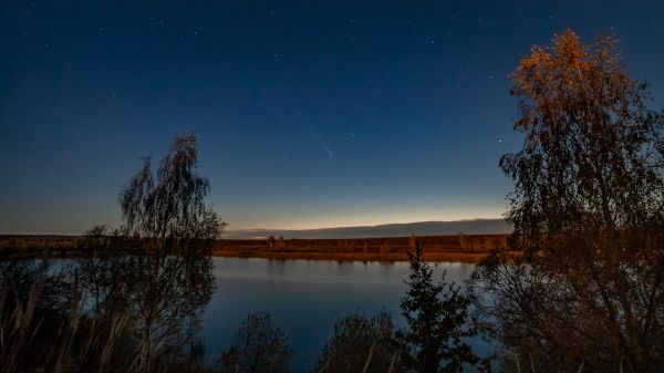 Landscape with comet C/2023 A3 - Astrophotography