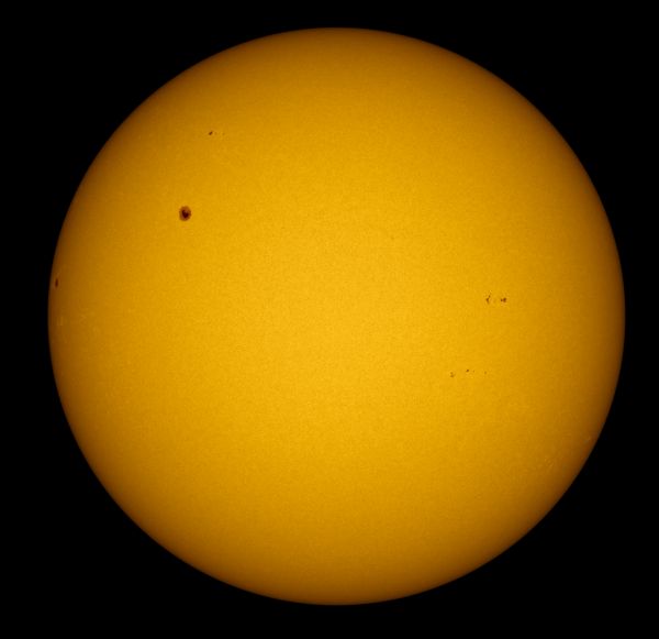 Sun on April 6th in Color - Astrophotography