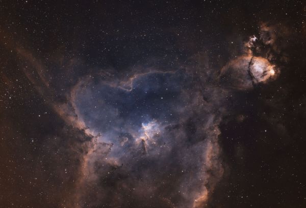 A fragment of the Heart and Soul Nebulae in Cassiopeia - Astrophotography
