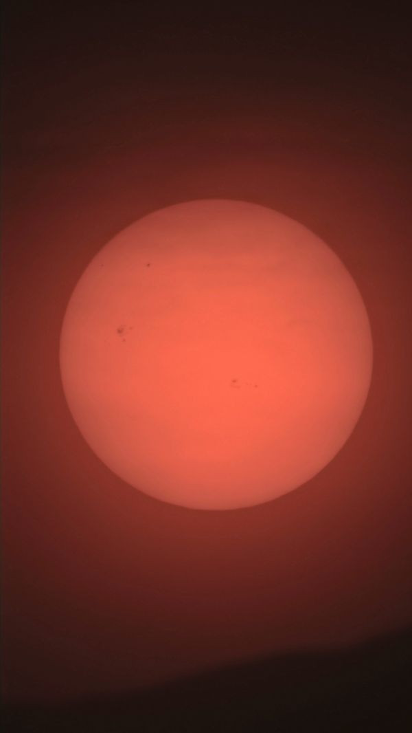 The Sun through the clouds - Astrophotography