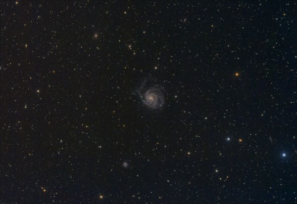 Galaxy M101, the Pinwheel Galaxy, and its surroundings - Astrophotography