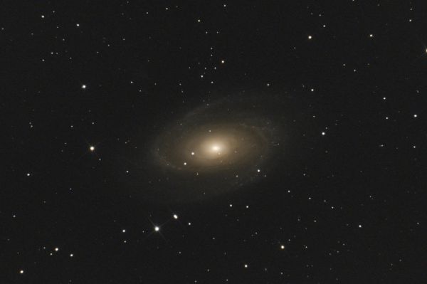 Bode's Galaxy M81 at the Moon (phase=~0.5) - Astrophotography