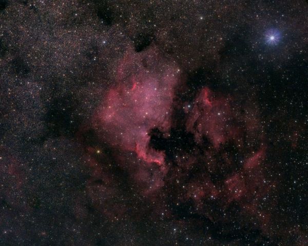 NGC 7000 (North America Nebula), IC 5070 (Pelican Nebula) - Astrophotography