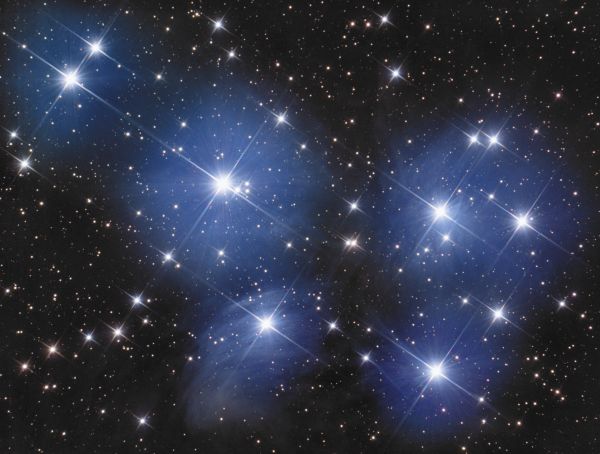 Open cluster Pleiades (m 45) - Astrophotography