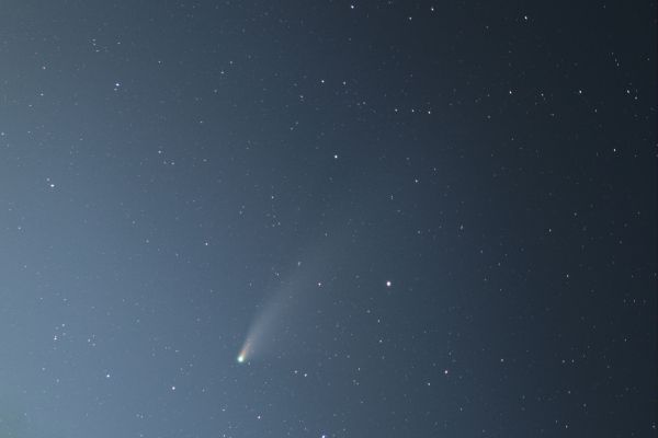 Comet C/2020 F3 NEOWISE on July 25, 2020, at 00:30 Moscow Time. - Astrophotography