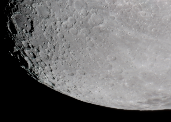 Southern limb of the Moon - Astrophotography