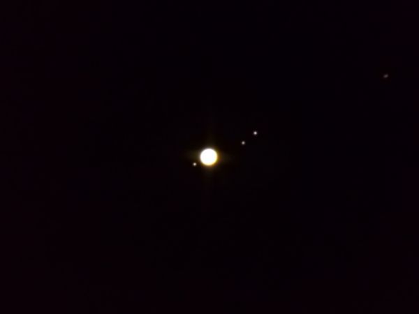 Jupiter and its 4 moons - Astrophotography