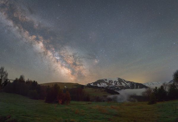 The Milky Way over Mount Pastukhova. - Astrophotography