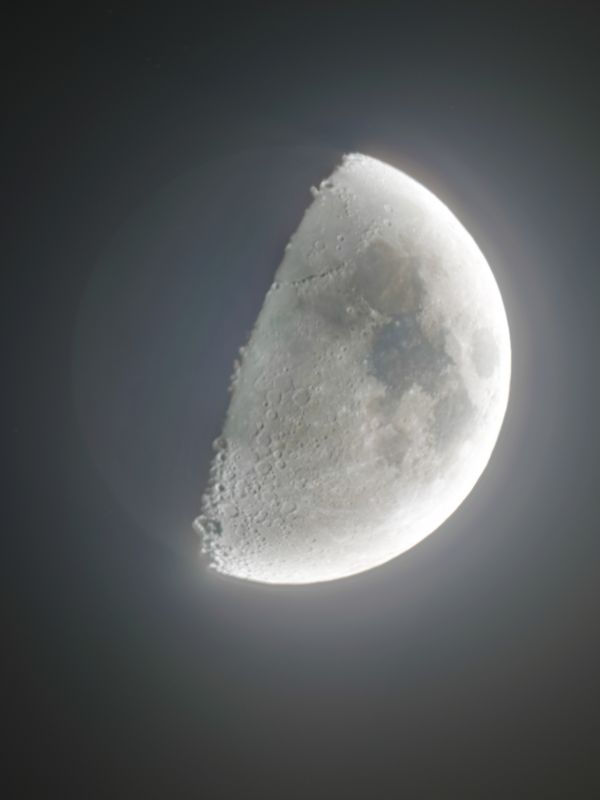 The Moon in HDR - Astrophotography