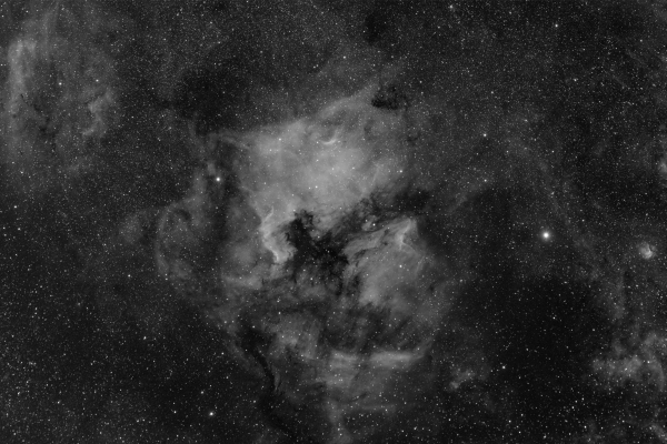CYGNUS NEBULA COMPLEX IN HA - Astrophotography