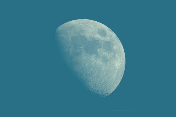 Moon 06.05.2025 19:28 UTC+05 - Astrophotography