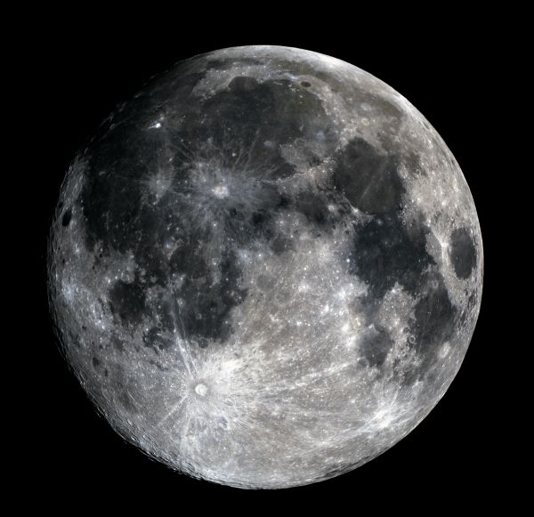 Nearly full moon from February 15, 2022 - Astrophotography