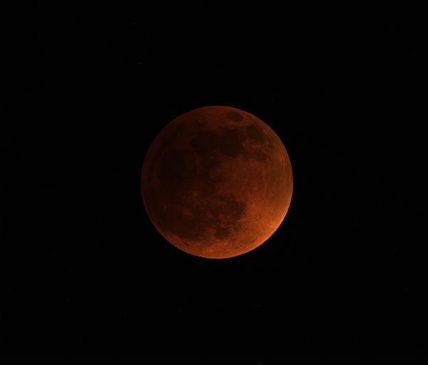 Lunar eclipse at maximum phase 07-09-2025 - Astrophotography