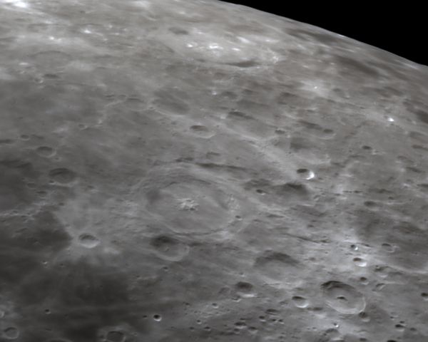 Petavius and its surroundings - Astrophotography