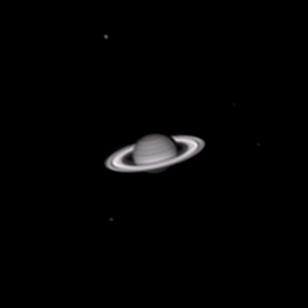 Saturn and its moons (Titan, Rhea, Tethys, Dione) in the infrared range at a wavelength of 850 nm. - Astrophotography