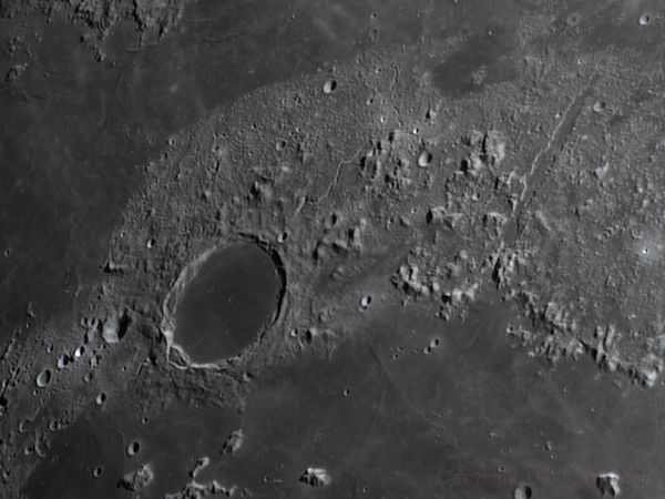 Plato (30 jan 2015, 20:28) - Astrophotography