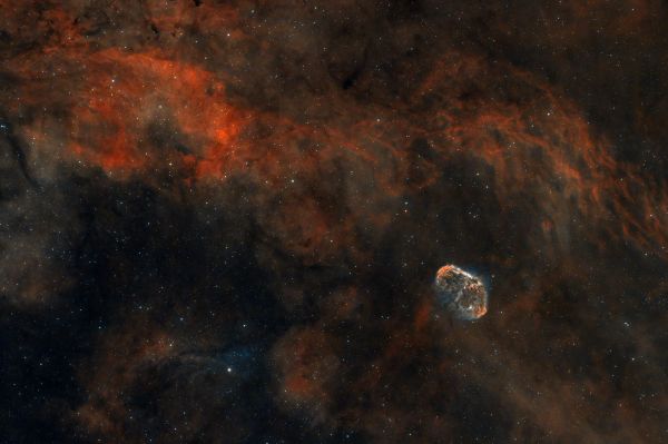 NGC 6888 and its surroundings - Astrophotography