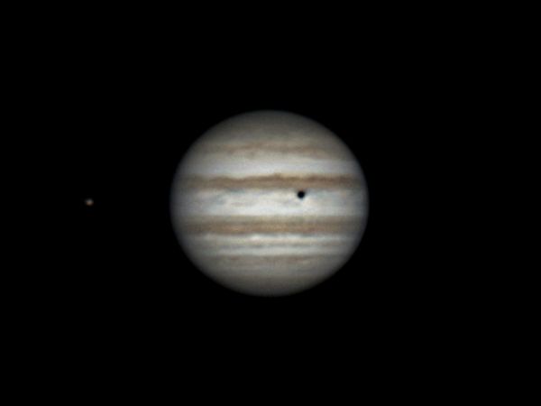 Rotation of Io, Jupiter and shadow of Callisto (21:11-22:38, 26 feb 2015) - Astrophotography